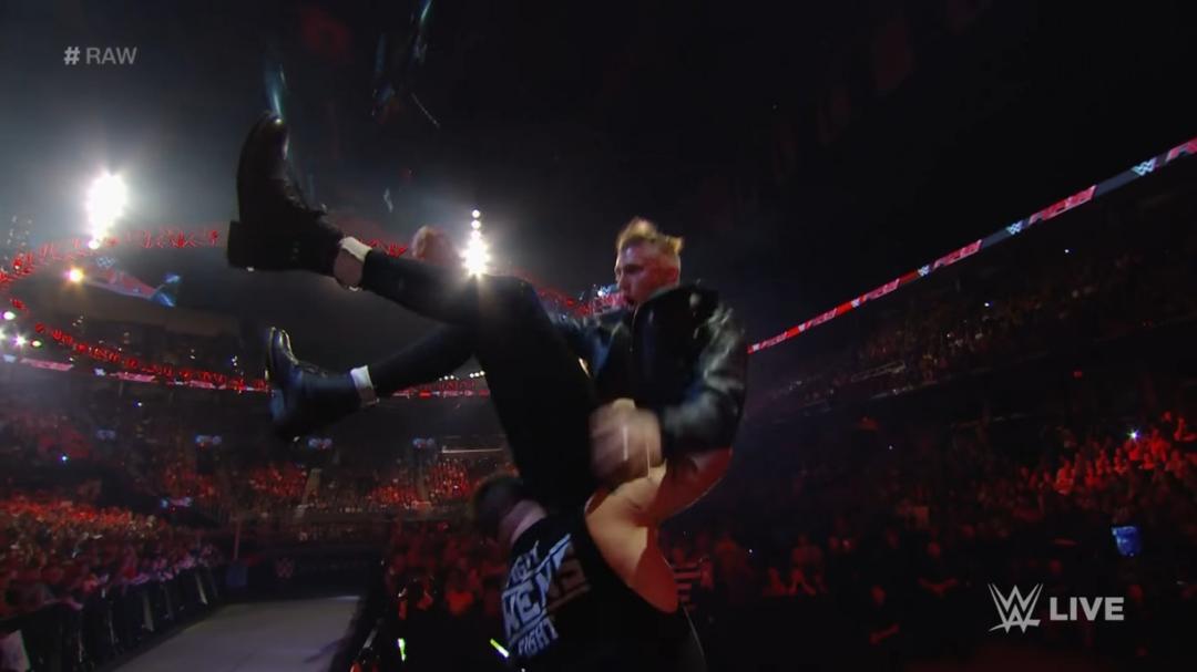 기관총 켈리는 WWE 2K22에서 플레이 가능한 캐릭터가 될 것입니다