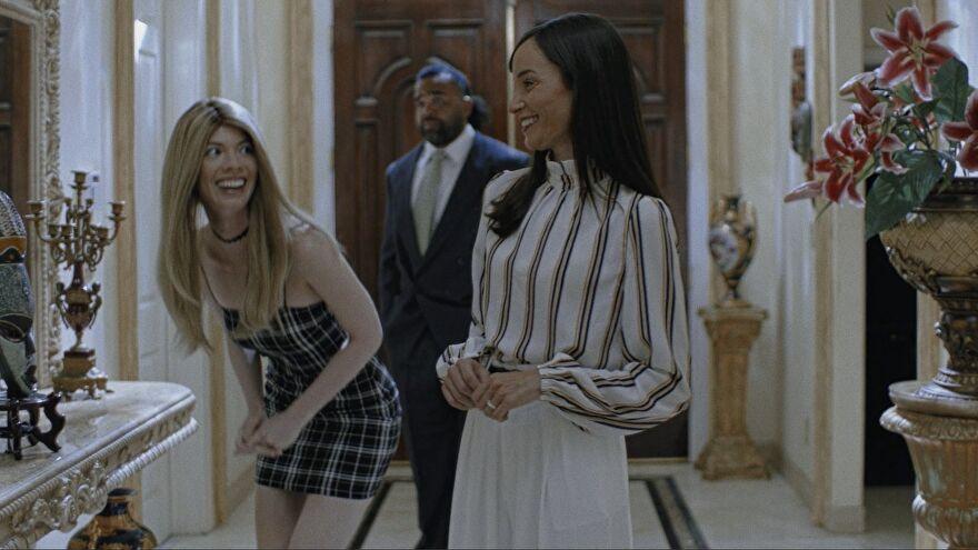 그녀의 스토리 개발자는 할리우드 미스터리 스릴러 Immortality를 8월로 연기합니다